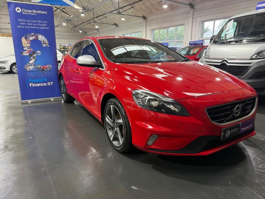 2015 Volvo V40
