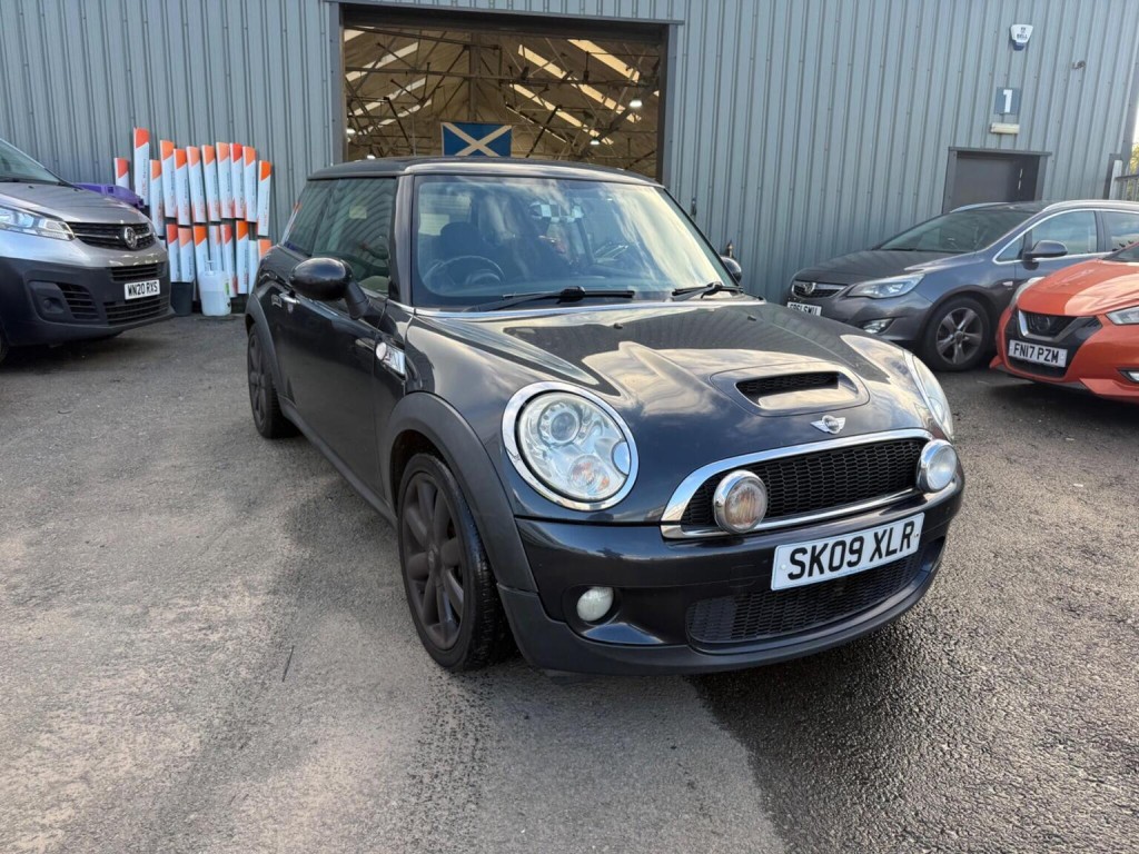 2009 MINI HATCH